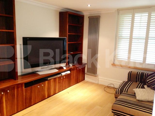 			4 Bedroom, 1 bath, 1 reception House			 Landsdowne Way, Stockwell/Vauxhall